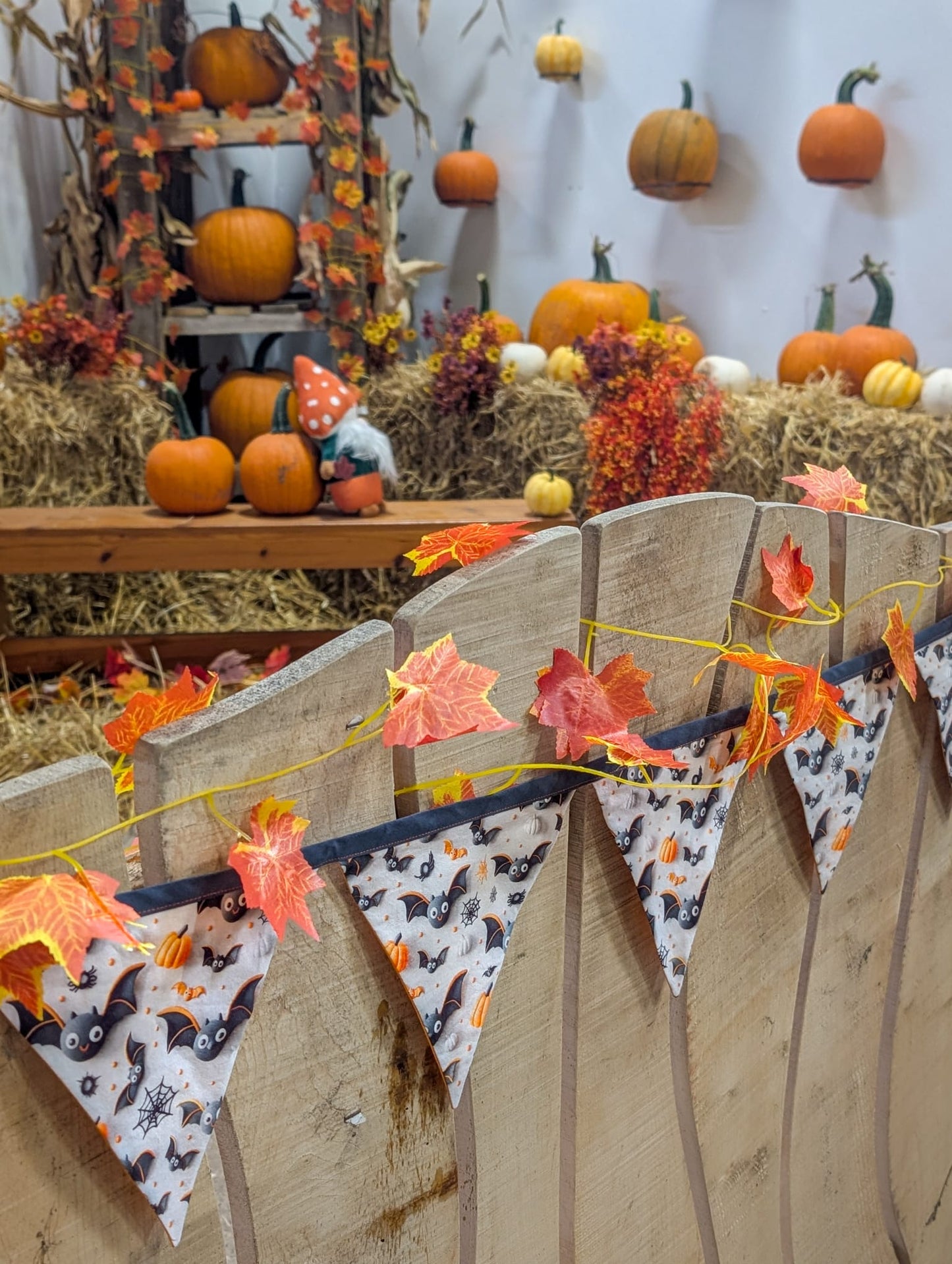 RAGZ N Tatters Bunting - Bats