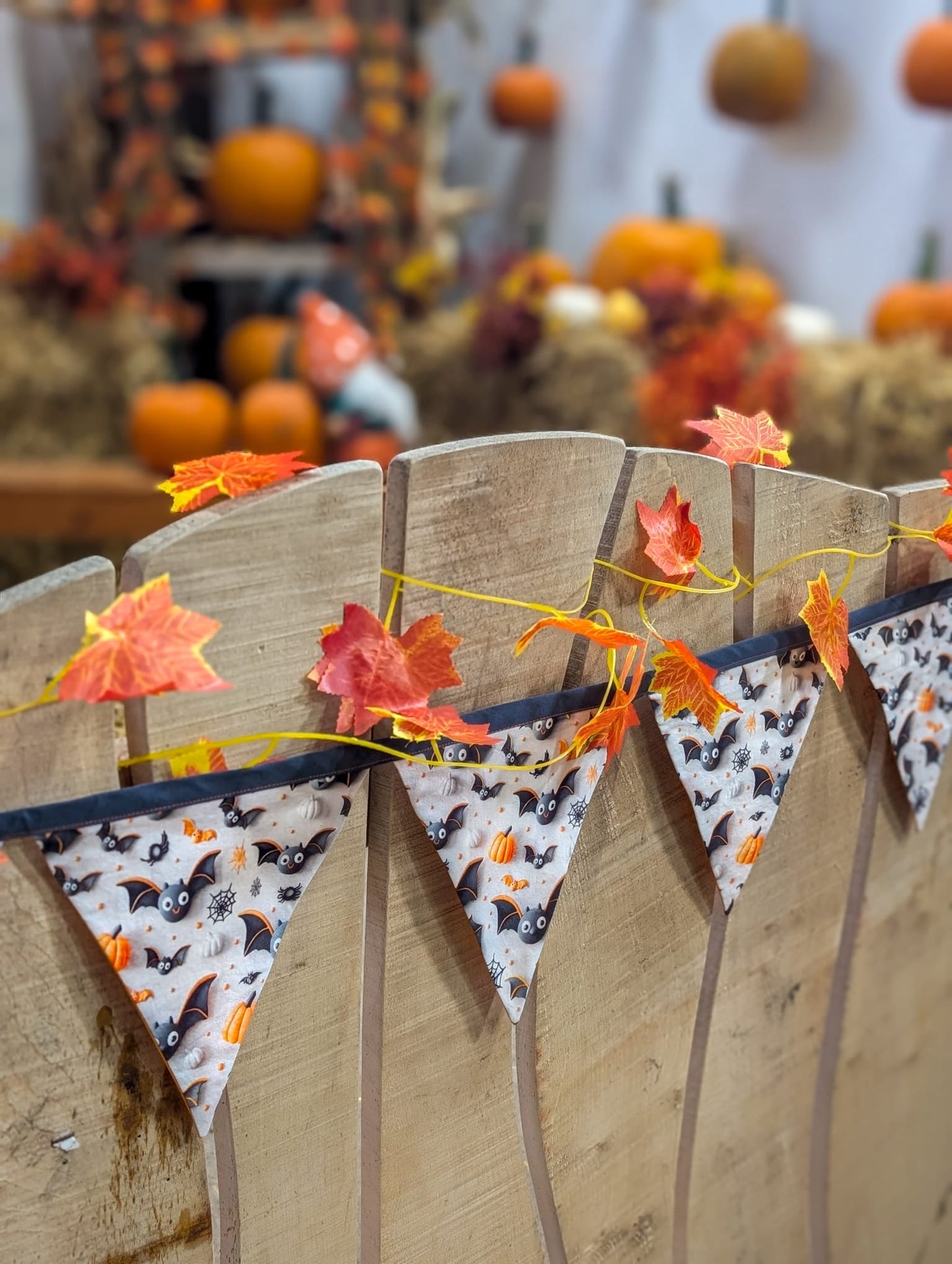 RAGZ N Tatters Bunting - Bats